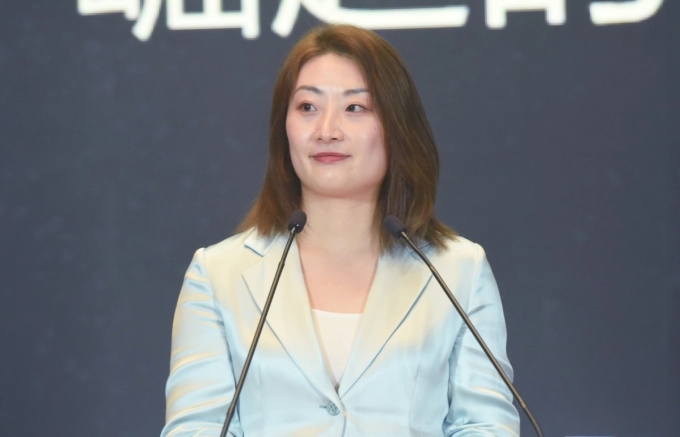 Tông Phức Lệ tại sự kiện ở Hàng Châu năm 2020. Ảnh: Sipa USA