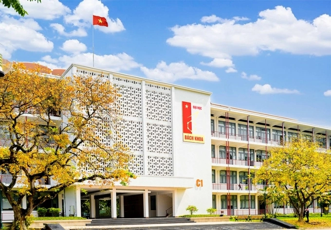 Tòa C1, Đại học Bách khoa Hà Nội. Ảnh: HUST