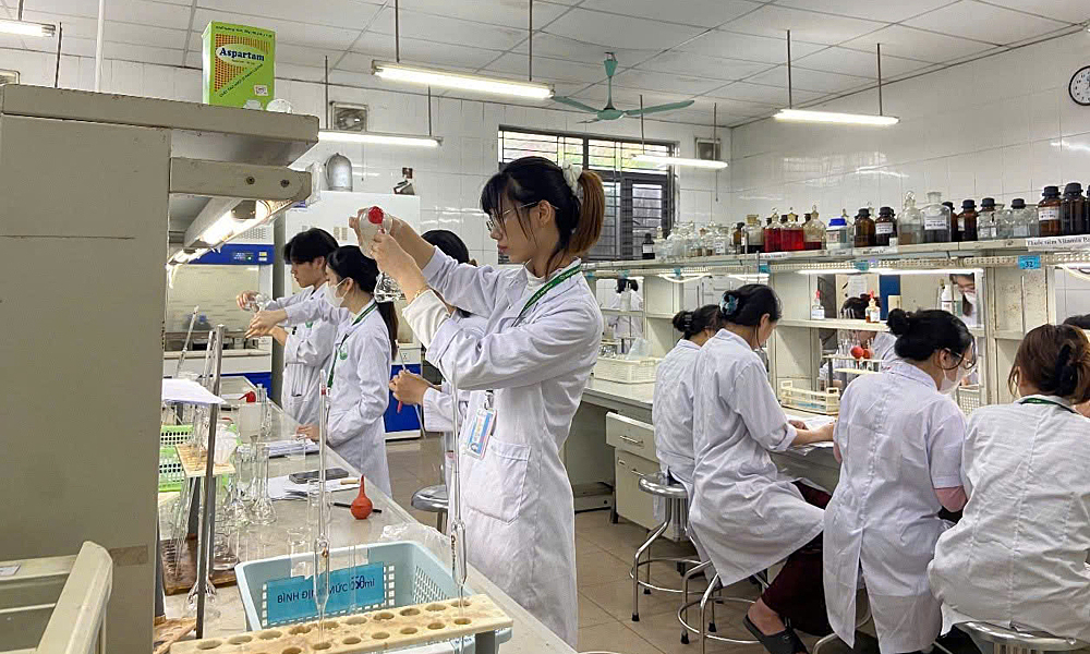 Điểm chuẩn ba năm qua của Đại học Dược Hà Nội