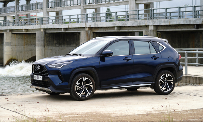 Một mẫu Yaris Cross bản máy xăng lăn bánh tại Gia Lai. Ảnh: Thành Nhạn