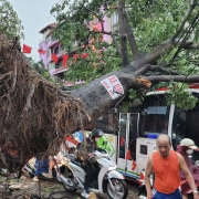 ‘Siêu giông không thể dự báo, sẽ xuất hiện nhiều hơn do biến đổi khí hậu’
