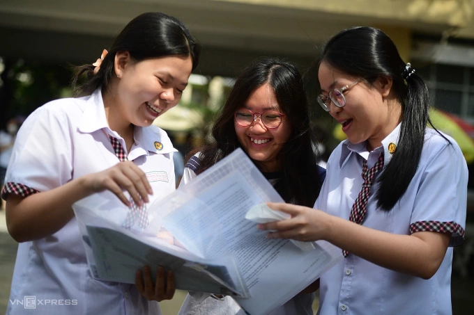 Thí sinh dự thi tốt nghiệp THPT 2025 tại TP HCM, tháng 6. Ảnh: Quỳnh Trần