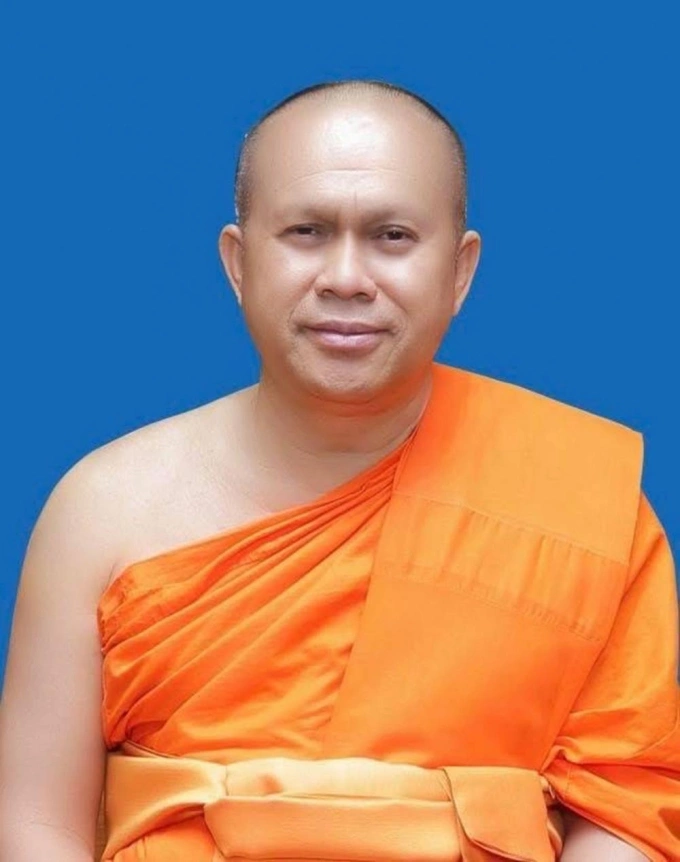 Nhà sư Thamma Wachiratheerakun khi còn đương chức. Ảnh: Bangkok Post