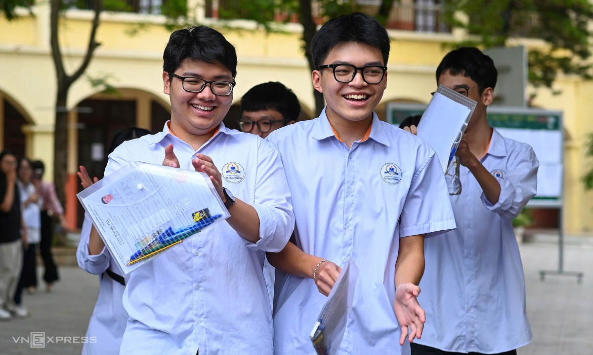 Học phí 10 trường khối ngành Kinh tế phía Bắc