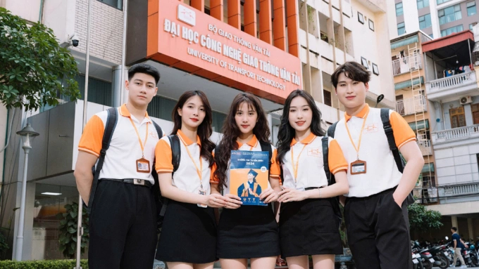 Sinh viên Đại học Công nghệ Giao thông Vận tải. Ảnh: UTT