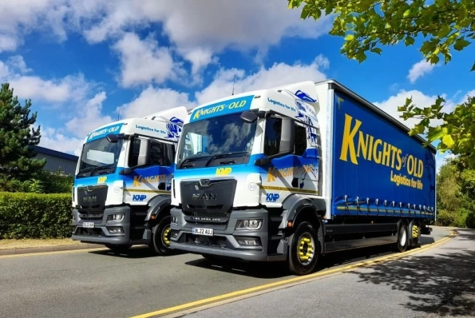 Xe tải của công ty vận tải Anh KNP. Ảnh: Facebook/MAN Truck & Bus UK