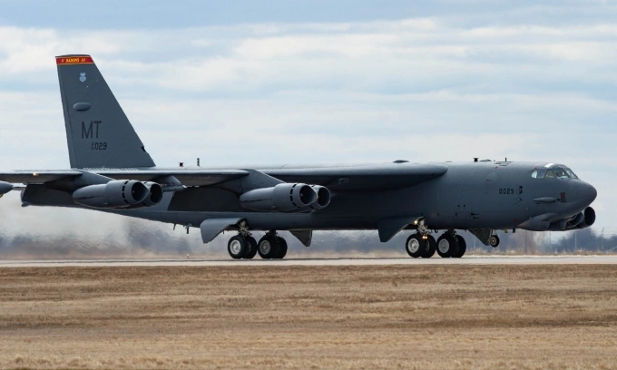 Oanh tạc cơ B-52 Mỹ tại căn cứ Minot hồi tháng 4. Ảnh: USAF