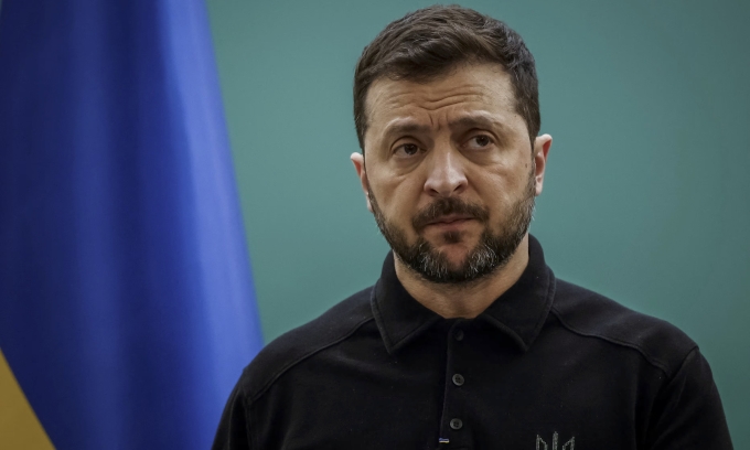Tổng thống Ukraine Volodymyr Zelensky tại một nhà thờ Hồi giáo ở Kiev hồi tháng 3. Ảnh: Reuters
