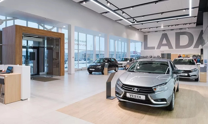 Một đại lý xe Lada thuộc AvtoVAZ. Ảnh: Kolesa