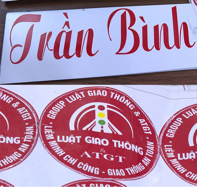 Logo do Bình tự tạo ra để các tài xế nộp tiền bao luật dán lên xe. Ảnh: Công an cung cấp