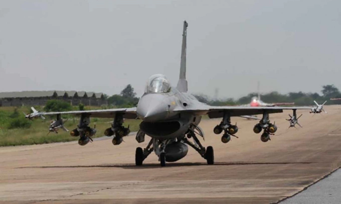 Tiêm kích F-16 Thái Lan tại tỉnh Nakhon Ratchasima trong bức ảnh đăng năm 2024. Ảnh: Không quân Thái Lan