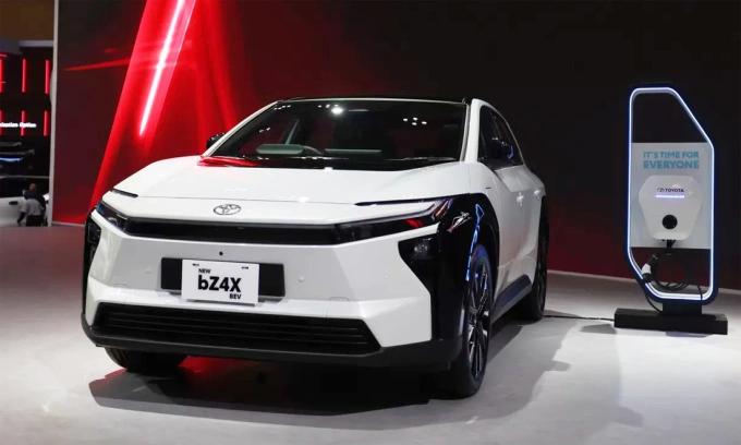 Xe điện Toyota bZ4X tại triển lãm GIIAS. Ảnh: JawaPos