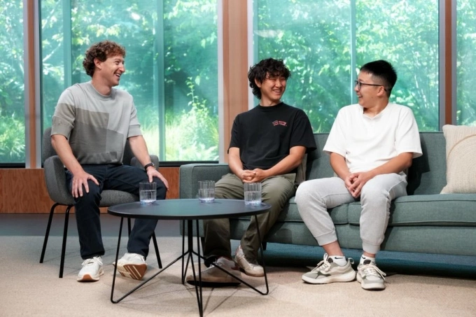(Từ trái sang phải) Mark Zuckerberg, Alexandr Wang và Shengjia Zhao. Ảnh: X/Mark Zuckerberg