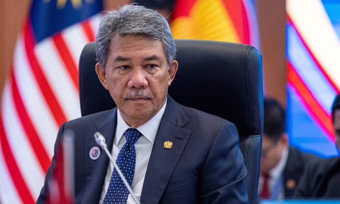 Ngoại trưởng Malaysia Mohamad Hasan trong cuộc họp tại Kuala Lumpur ngày 11/6. Ảnh: Reuters