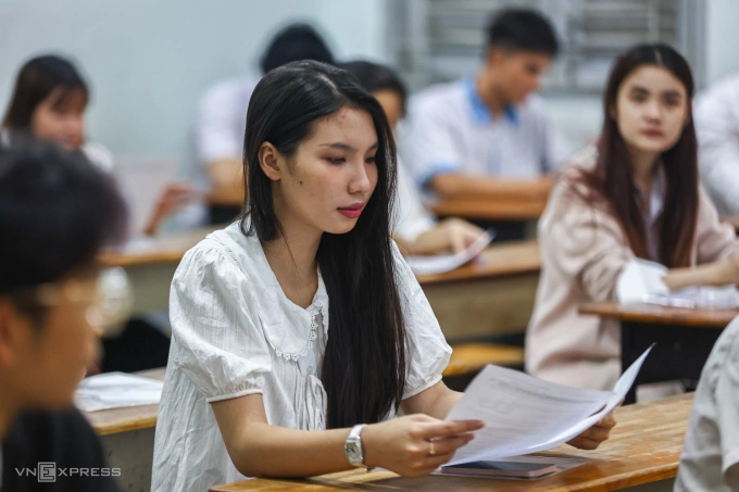 Thí sinh TP HCM thi tốt nghiệp THPT 2025. Ảnh: Quỳnh Trần