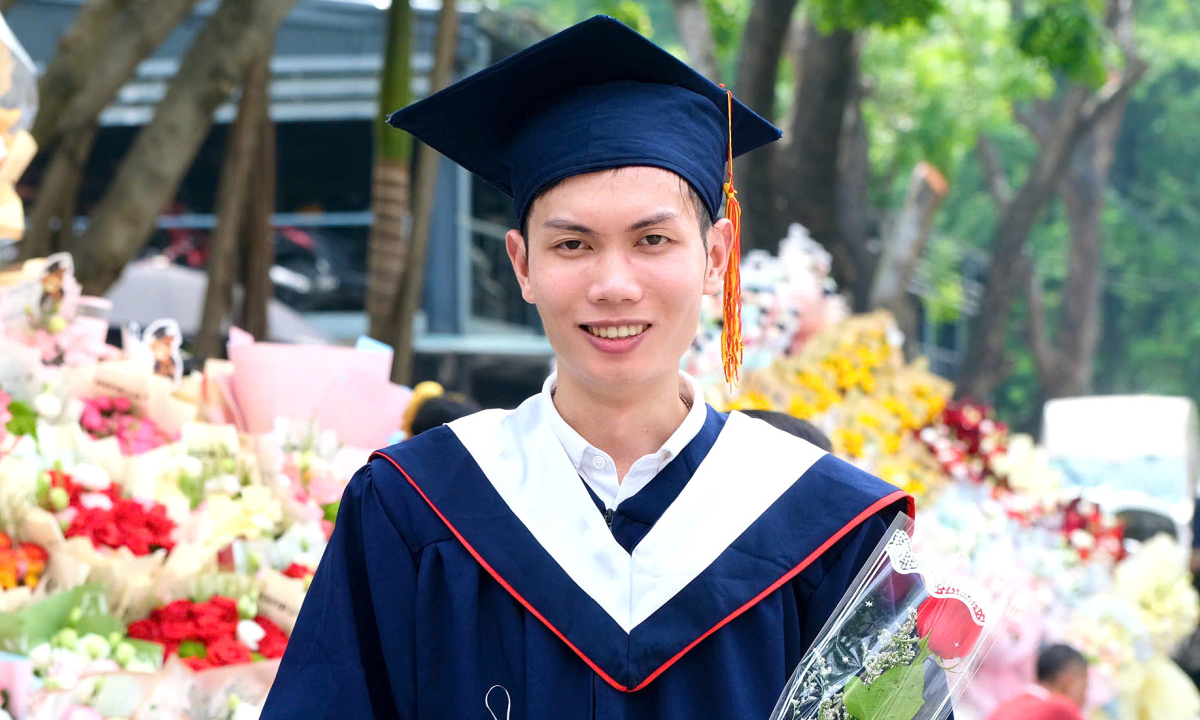 Thủ khoa tốt nghiệp bác sĩ nội trú theo đuổi chuyên ngành ung thư