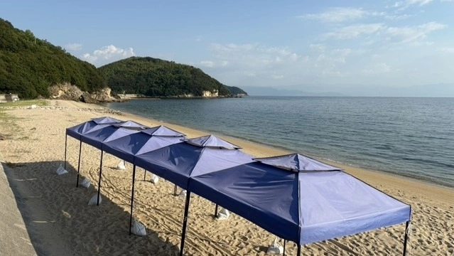Bãi biển Nabuto ở thành phố Mitoyo, tỉnh