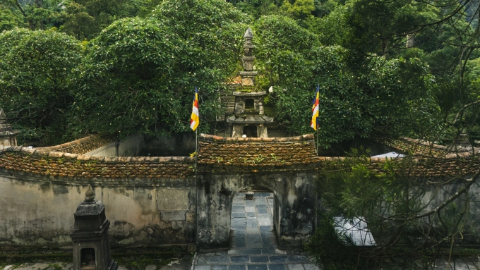 Tháp Huệ Quang, chùa Hoa Yên, một trong 12 điểm di tích thuộc Quần thể di tích Yên Tử - Vĩnh Nghiêm - Côn Sơn, Kiếp Bạc. Ảnh: Tùng Lâm