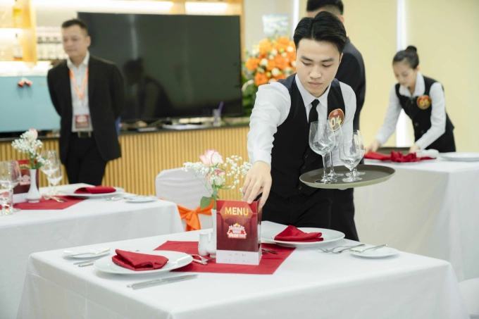 Trần Hiếu Minh có cơ hội thực tập tại khu nghỉ dưỡng cao cấp Black Desert Resort. Ảnh: NVCC