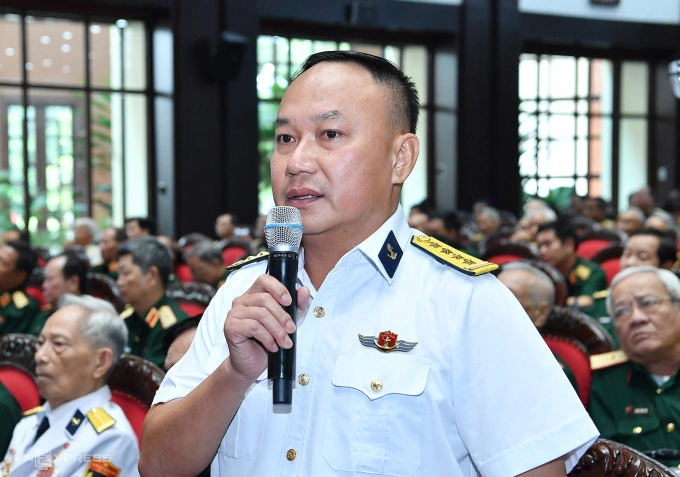 Đại tá Vũ Anh Tuấn, Phó lữ đoàn trưởng Lữ đoàn 162, con trai đại tá Vũ Huy Lễ, nguyên thuyền trưởng tàu HQ-505 trực tiếp bảo vệ Trường Sa ngày 14/3/1988. Ảnh: Giang Huy