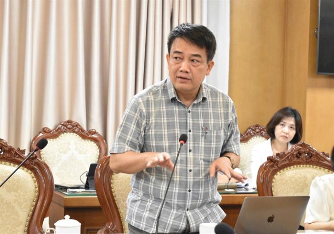 Ông Trần Chí Thành, Viện trưởng Viện Năng lượng nguyên tử Việt Nam, phát biểu tại cuộc họp. Ảnh: MOET
