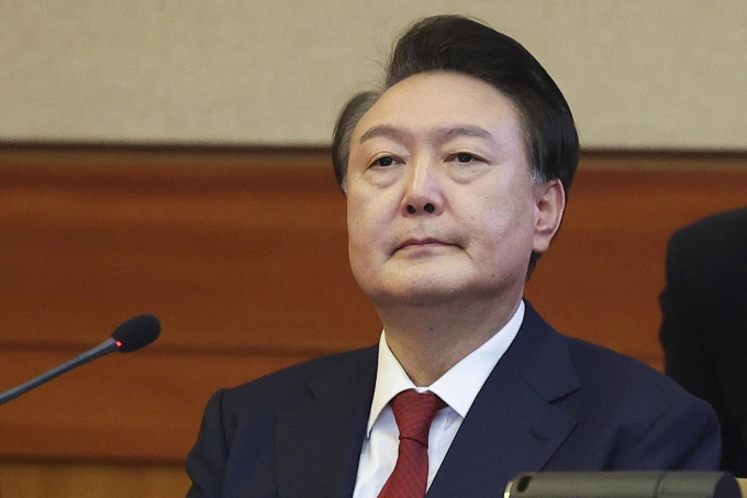 Ông Yoon Suk-yeol trình diện trước tòa tại Seoul, Hàn Quốc, ngày 25/1. Ảnh: AP