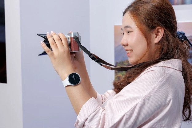 Thiết kế nhỏ gọn của Galaxy Watch8 Series khiến người dùng thích thú. Ảnh: Samsung