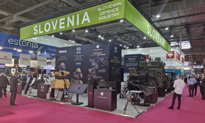 Gian hàng của Slovenia tại triển lãm vũ khí Eurosatory 2024. Ảnh: SPIRIT Slovenia