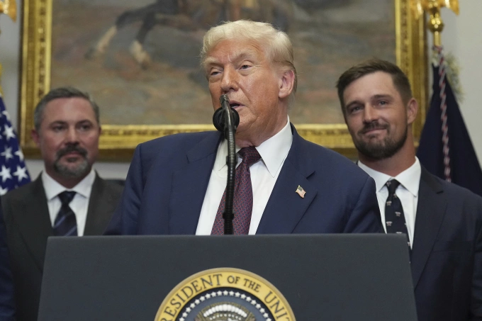 Ông Trump chỉ trích mạnh mẽ Nga, dọa áp thêm lệnh trừng phạt