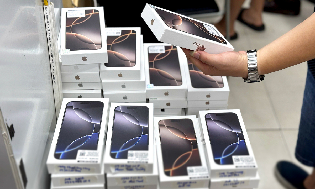 Apple bán được ba tỷ iPhone