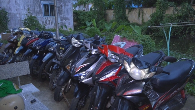 Số xe máy là tang vật của vụ án. Ảnh: Thanh Thảo