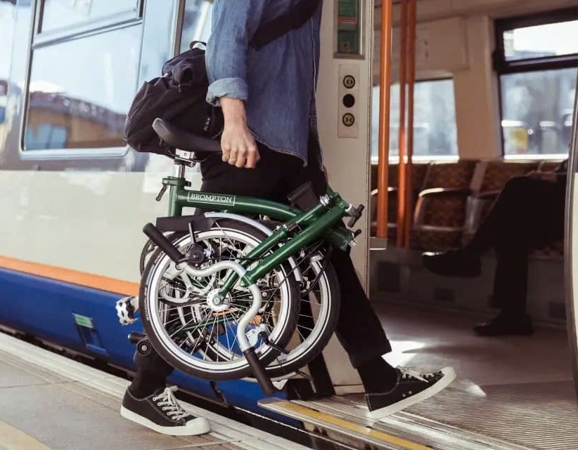 Khách được mang xe đạp gấp lên metro Bến Thành - Suối Tiên