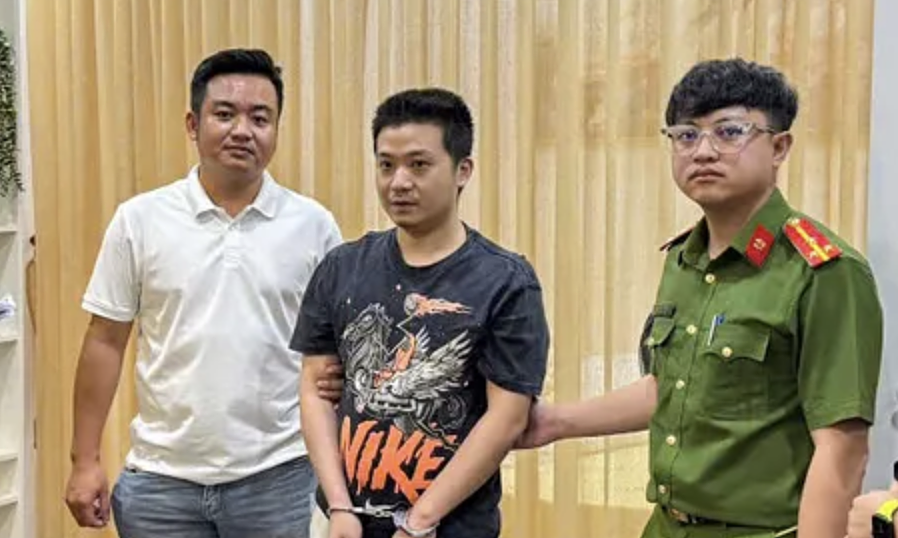 Người Trung Quốc trốn truy nã đỏ của Interpol bị bắt tại Nha Trang
