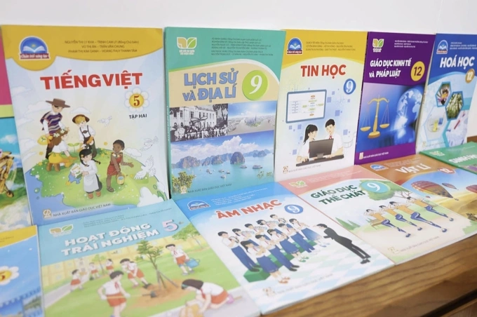Một số sách giáo khoa của Nhà xuất bản Giáo dục Việt Nam. Ảnh: NXBGDVN