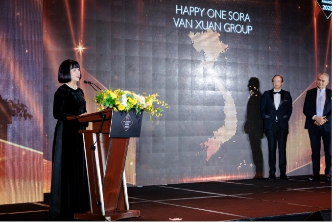Happy One Sora được xướng tên ở hạng mục Dự án có kiến trúc độc đáo đẹp nhất Việt Nam- Best Condo Boutique Design Vietnam tại lễ trao giải Dot Property Vietnam Awards 2025. Ảnh: Vạn Xuân Group