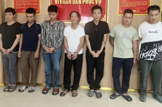 Một số nghi phạm tại cơ quan điều tra. Ảnh: Hòa Vang