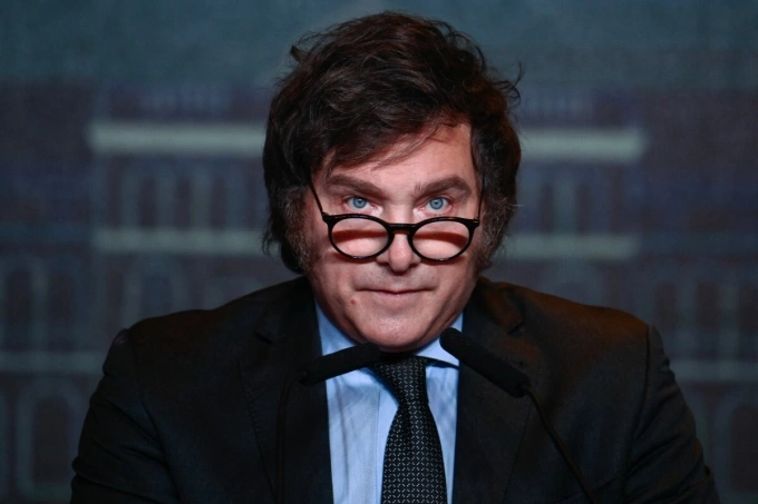 Tổng thống Argentina Javier Milei phát biểu trước người ủng hộ ở Buenos Aires năm 2023. Ảnh: AFP