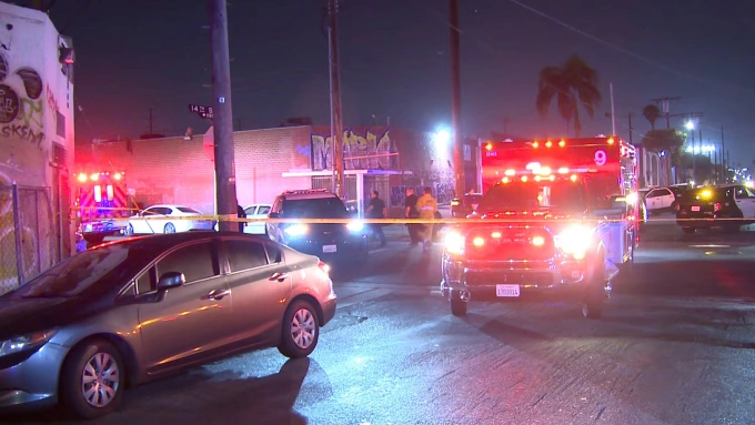 Hiện trường vụ xả súng ở miền nam Los Angeles, bang California, ngày 4/8. Ảnh: ABC News