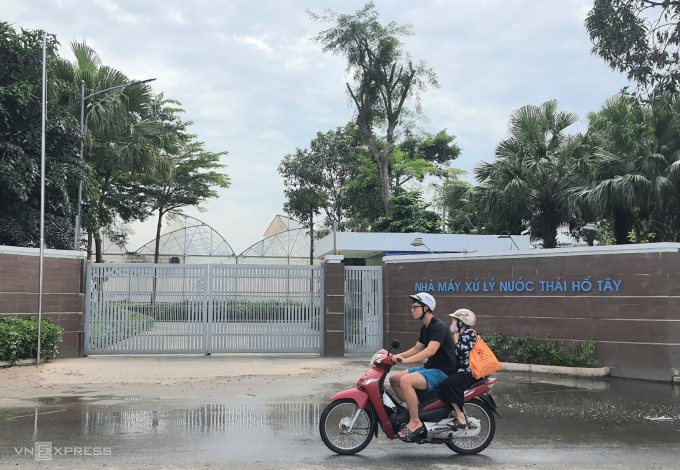 Nước sau xử lý của nhà máy xử lý nước thải Hồ Tây sẽ được cấp cho Hồ Tây. Ảnh: Võ Hải