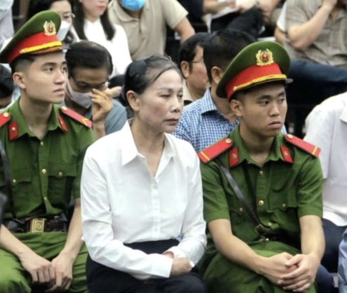 Cựu bí thư Tỉnh ủy Vĩnh Phúc Hoàng Thị Thúy Lan tại phiên sơ thẩm. Ảnh: Ngọc Thành