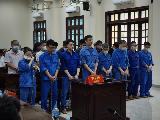 Trong 22 bị cáo có 14 người là cựu cán bộ hải quan tại Hải Phòng. Ảnh: Lê Tân