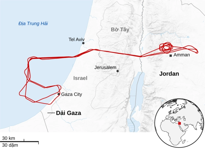 Đường bay của phi cơ Jordan thả hàng viện trợ ngày 5/8. Đồ họa: Guardian
