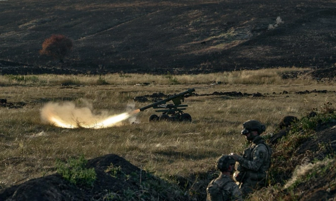 UGV phòng không Ukraine chuẩn bị khai hỏa tên lửa trong ảnh công bố ngày 4/8. Ảnh: Lữ đoàn 28 Ukraine