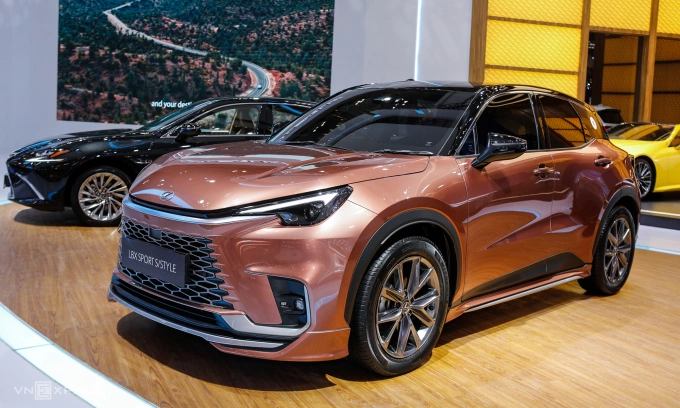 Lexus LBX Sport 2025 xuất hiện tại triển lãm ôtô quốc tế Indonesia (GIIAS) 2025. Ảnh: Lương Dũng