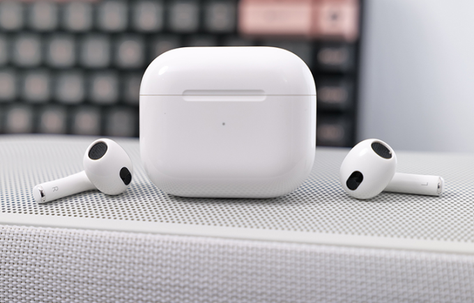 Tai nghe AirPods 3. Ảnh: Ngọc Hải
