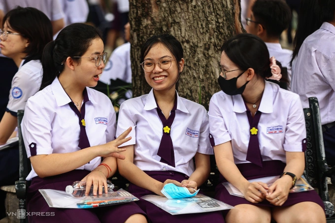 Thí sinh dự thi tốt nghiệp THPT 2025 ở TP HCM. Ảnh: Quỳnh Trần