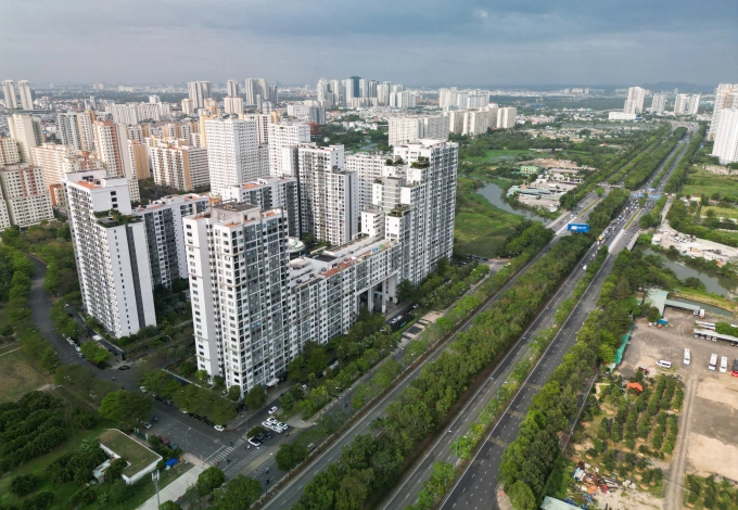 Bất động sản khu đông TP HCM với các dự án chung cư. Ảnh: Quỳnh Trần