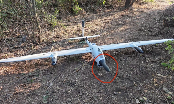 Phiên bản Vector AI được trang bị cảm biến âm thanh (khoanh đỏ) trong bức ảnh đăng ngày 10/8. Ảnh: LinkedinFlorian Seibel