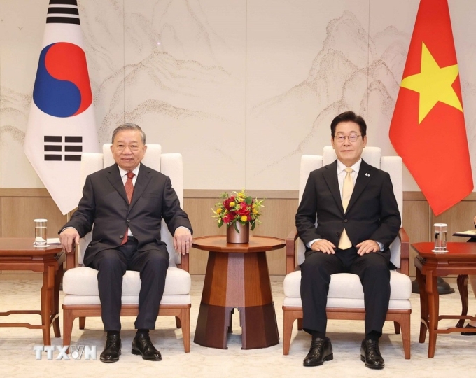 Tổng Bí thư Tô Lâm hội đàm hẹp với Tổng thống Hàn Quốc Lee Jae-myung. Ảnh: TTXVN