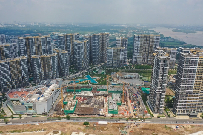 Bất động sản khu Đông TP HCM với các dự án chung cư, nhà phố, đất nền. Ảnh: Quỳnh Trần